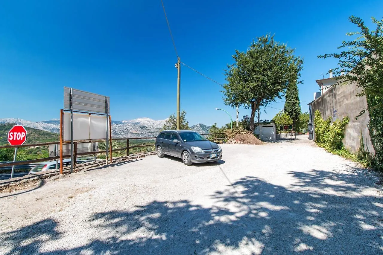 Gurosai Appartement Dorgali Italië